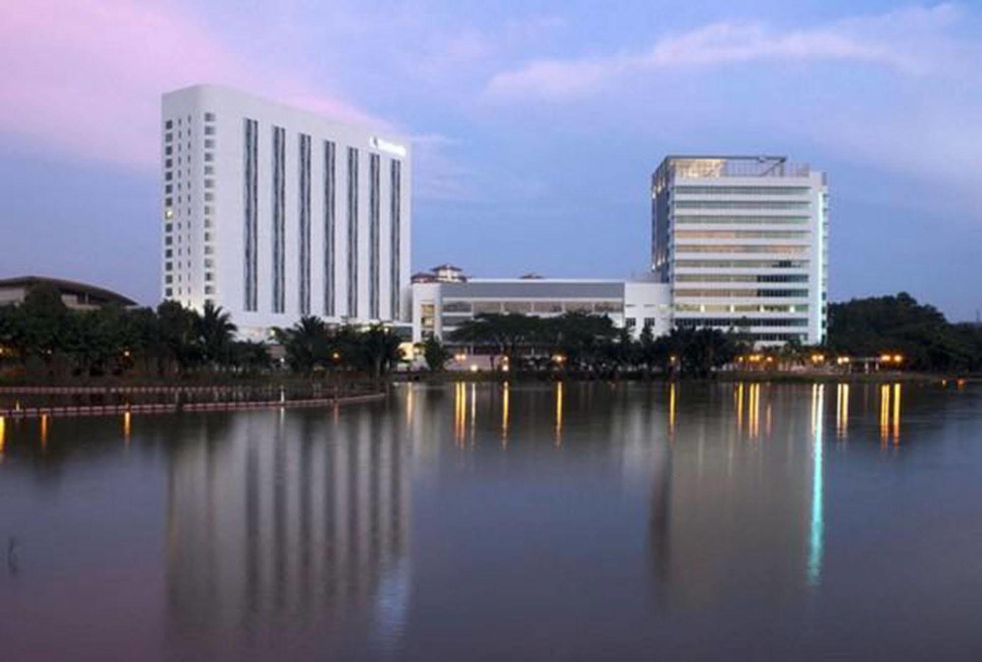 The Everly Putrajaya Eksteriør billede